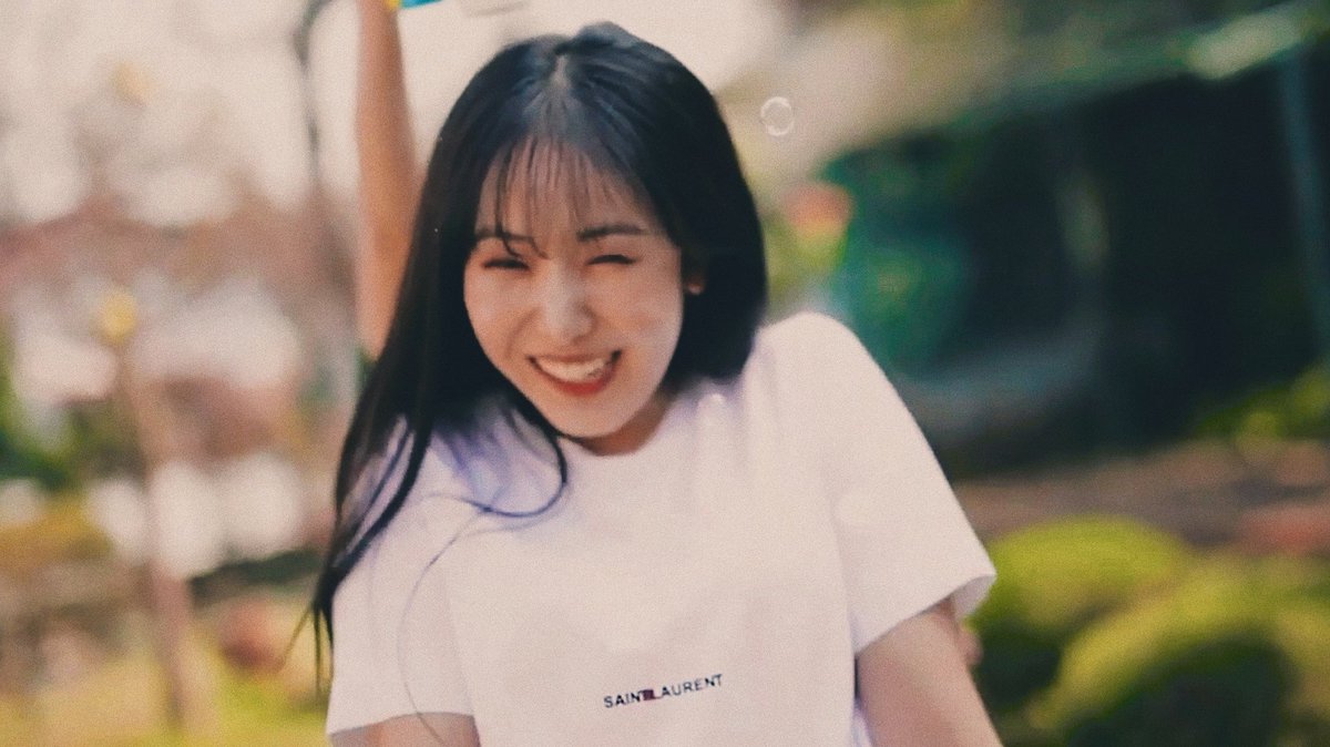 cuteness overloaaad AAAAA

#sinb
© photos not mine