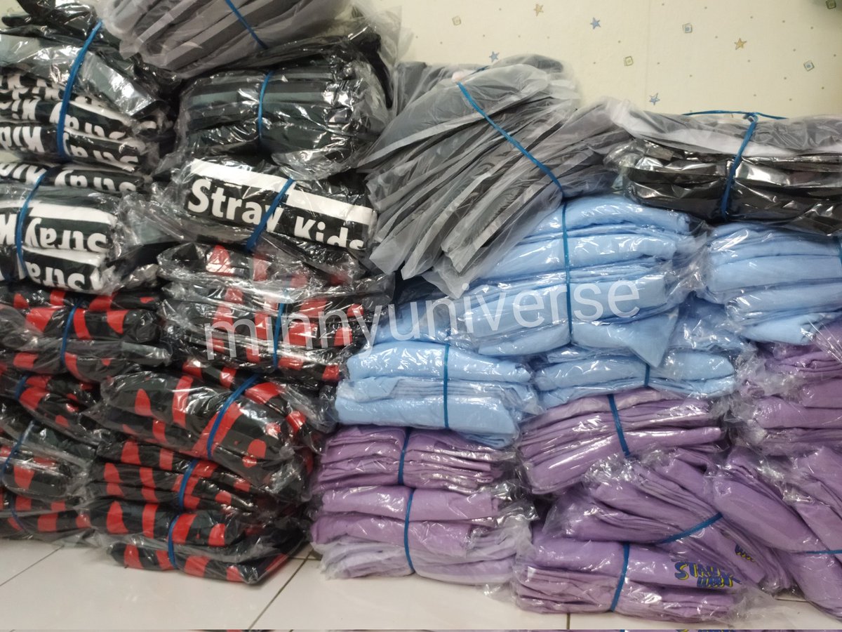 minnyuniverse's tweet photo. #minnyupdate 

give me 2-3 days to sort &amp; pack them ☺️☺️ siapa nak add-on order boleh pm!! got 38 extra need to clear out 😭 https://t.co/40iSSCWGlG