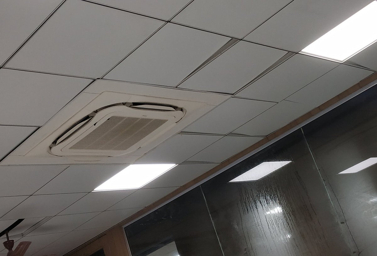 નોરા ફતેહી ય ટાઢી પડી જાય એવું વાતાવરણ🥶🥶