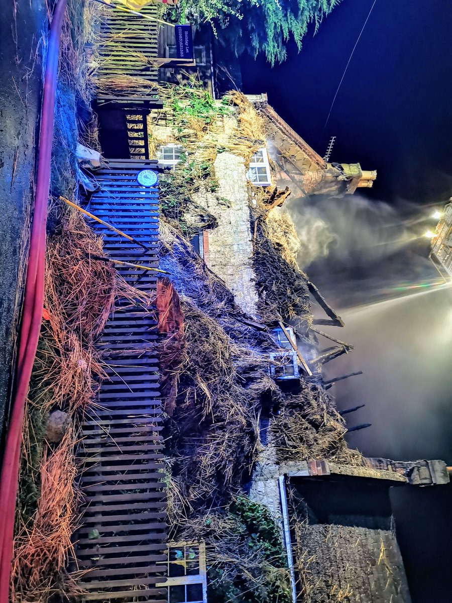 HIWFRSRYDE's tweet photo. After what was a reasonably quiet shift yesterday, as we finished at 7pm our pagers called us back out to attend the devastating fire at Calbourne. Our thoughts are with the owner and anyone else affected by this fire. Please avoid the area as crews remain on scene damping down. https://t.co/oJYVFqDG5e