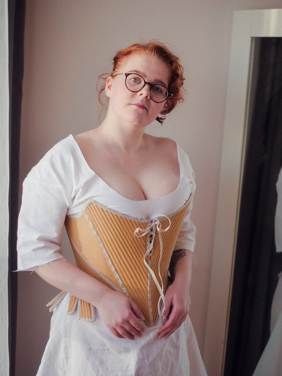 LiljaHusmo's tweet photo. New video up on the making of these 18th century stays! https://t.co/8zFYDVLBTG