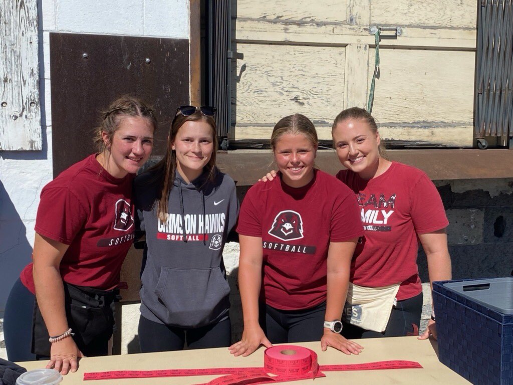 IUPsoftball's tweet photo. 😎🌶 Had a ton of fun yesterday at our inaugural chili cook-off! 

THANK YOU to everyone involved who made it a success! https://t.co/ZkGPVlNoki