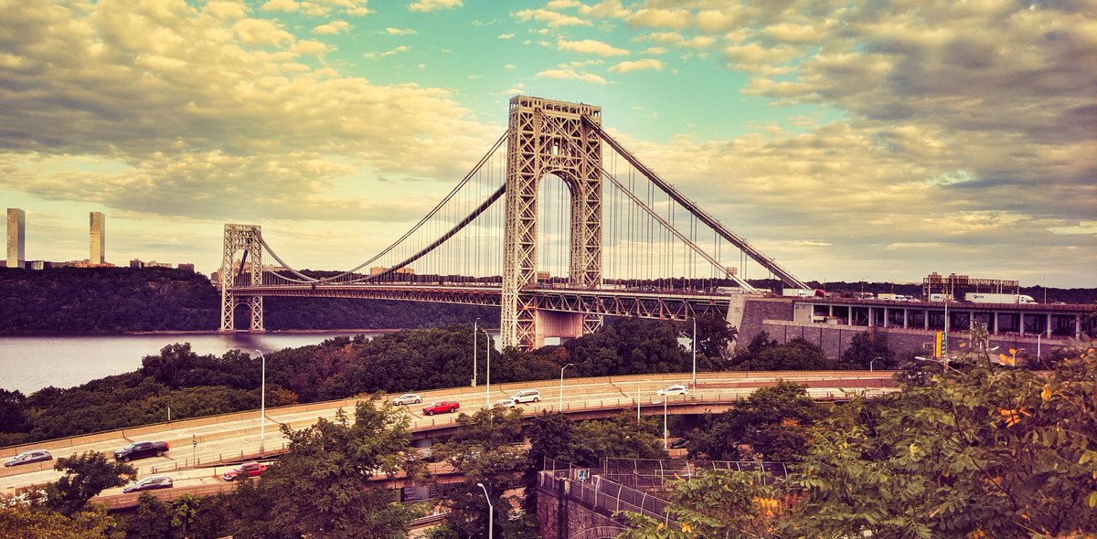 Wolf_Soto's tweet photo. Every day I feel is a blessing from God. 
And I consider it a new beginning.

His mercies never come to an end;
They are new every morning;

LAM 3/22•23

#life #newyorkcity #InTheHeights https://t.co/nOiw0B30BO
