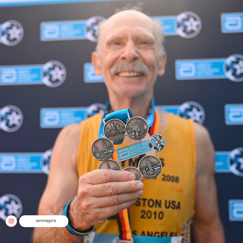 ESPNRun's tweet photo. ¡Una verdadera historia de superación! 🙌🤩😍

Con casi 70 años, y después de haber corrido su primer Major en #Boston hace 11 años, Dimitrios Chronis 🇬🇷 se transformó en #SixStarFinisher tras completar el Maratón de #Berlín. Nunca es tarde, ¿verdad?

#ESPNRun https://t.co/koZwUHMUXi