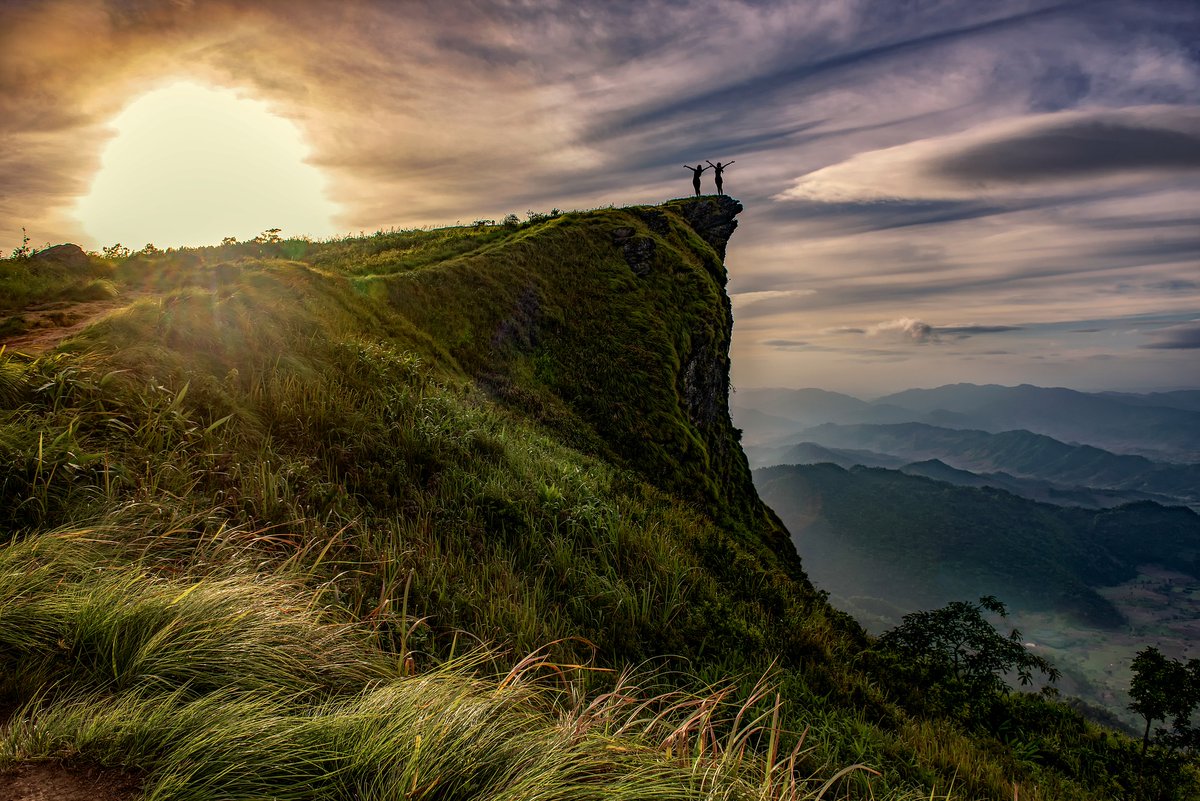 “I can't think of anything that excites a greater sense of childlike wonder than to be in a country where you are ignorant of almost everything.” Bill Bryson

The joys of our profession: taking clients on incredible journeys of discovery to unforgettable places!

#WorldTourismDay