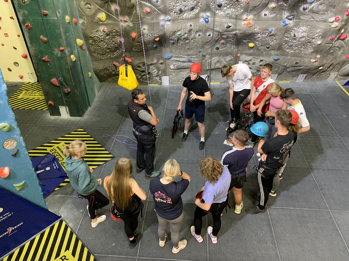 HartpuryUps1's tweet photo. UPS nailing NICAS 1 @WarehouseClimb https://t.co/m0jxDch9tN