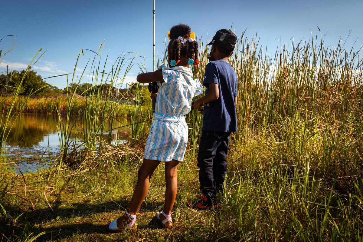 LfgFishing's tweet photo. Brother And Sister Fishing with Dad 👨 
#triplebandzfishing #lfgf #lfgfishing #tbf #trending #fyp #bigbassvideos #fishingvlog #howtofish #howtocatchbass #howtocookbass #letsfuckinggofishing 
#fishing #fish #fishinglife https://t.co/ytxDdLnIIB