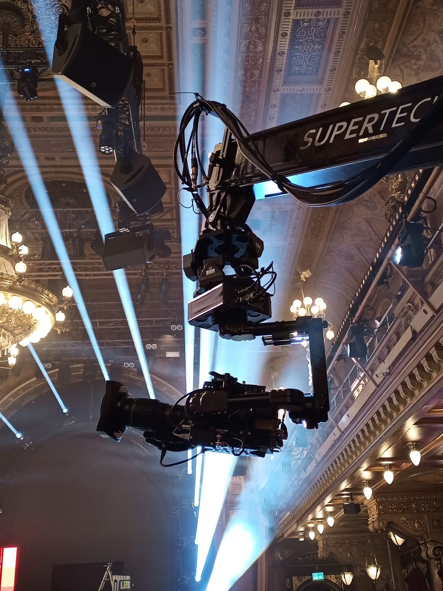 NewtonNordic's tweet photo. A 40 cm / 16 inch tall #stabilizedhead for #cameracrane 🕹️ 🎥
.
Do you want to extend the vertical range on your #technocrane and move the camera faster during live #TVbroadcast? See: https://t.co/AVSVBdwS3E
.
#moviebird #supertechnocrane #scorpiocrane #technocrane22 #remotehead https://t.co/AKeh8b5aqo