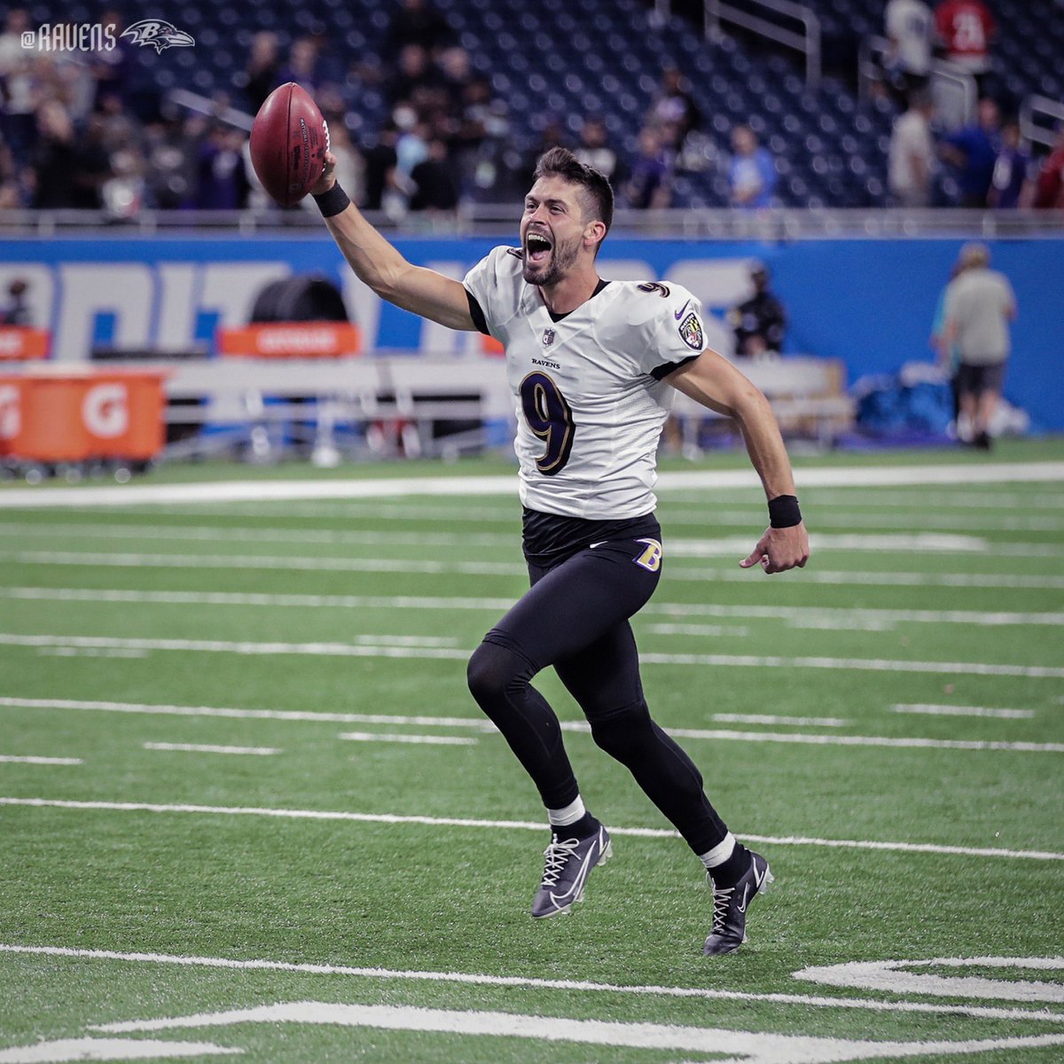 Ravens's tweet photo. JUSTIN TUCKERRRRRRRRRRRRRRRRRRRRRRRRRRRRRRRRRRRRRRRRRRRRRRRRRRRRRRRRRRRRRRRRRR https://t.co/bwRrNNMkRW