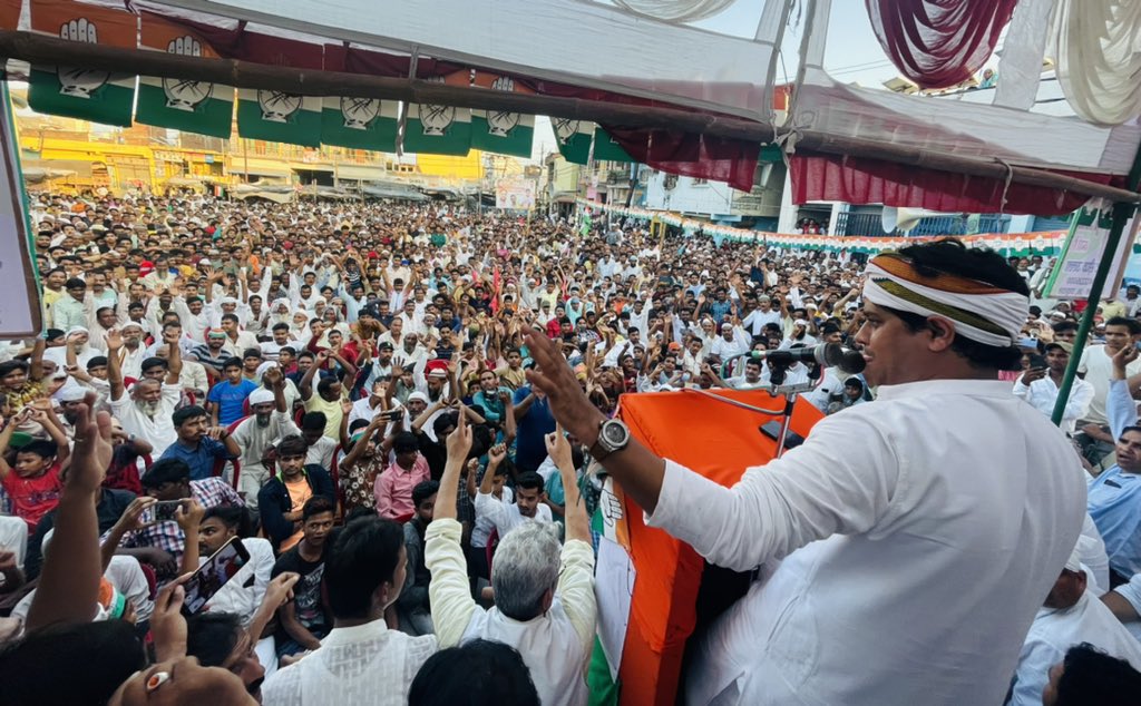 INCMinority's tweet photo. राष्ट्रीय चेयरमैन इमरान प्रतापगढ़ी जी के लिए आज ठाकुरद्वारा विधानसभा मुरादाबाद की न्याय पंचायत ढकिया में स्वागत समारोह का एक कार्यक्रम था, जिसे चेयरमैन साहब ने किसानो के भारत बंद के समर्थन में पूरी तरह से किसान ऑंदोलन को समर्पित कर दिया ।
@ShayarImran 
#Moradabad #BharathBandh https://t.co/UYwHsAsNDv