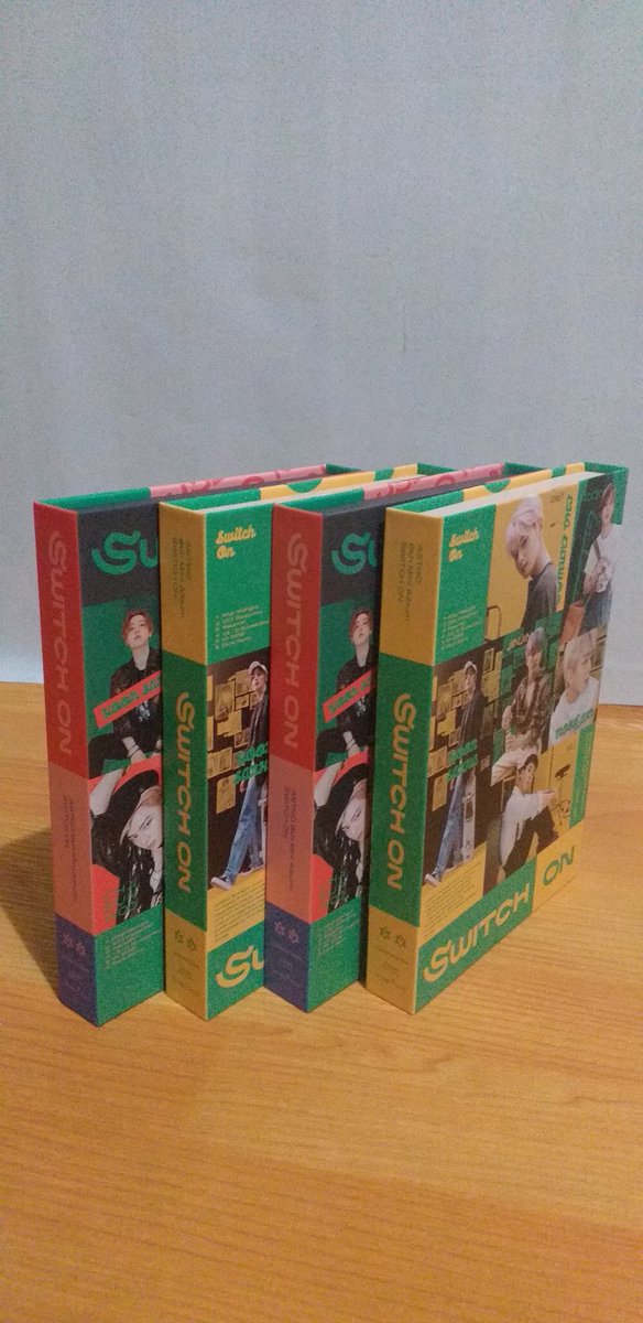 rhoa_chan's tweet photo. Nakauwi na sila. OT5 lang nakuha, ang hirap iuwi ni Eun Woo. HAHAHAHHA. Anyways, thank you @bichicarts for the safe and secured package. No dents talaga. Hihi. Godbless sa school life and sa shop. More ASTRO merch pa soon 🤧🥺❤
#bichithanks https://t.co/79QliSvcLg