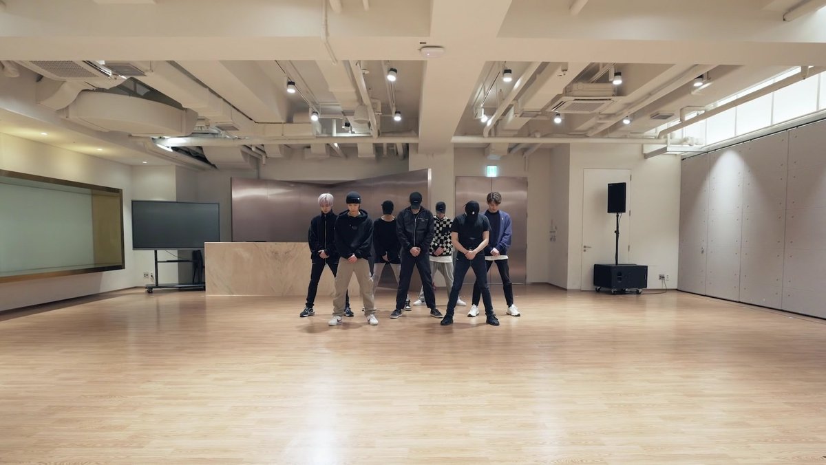 97JJHOLIC's tweet photo. to all nct' dance practice rooms, you will be missed. https://t.co/eUwGLTjGDH