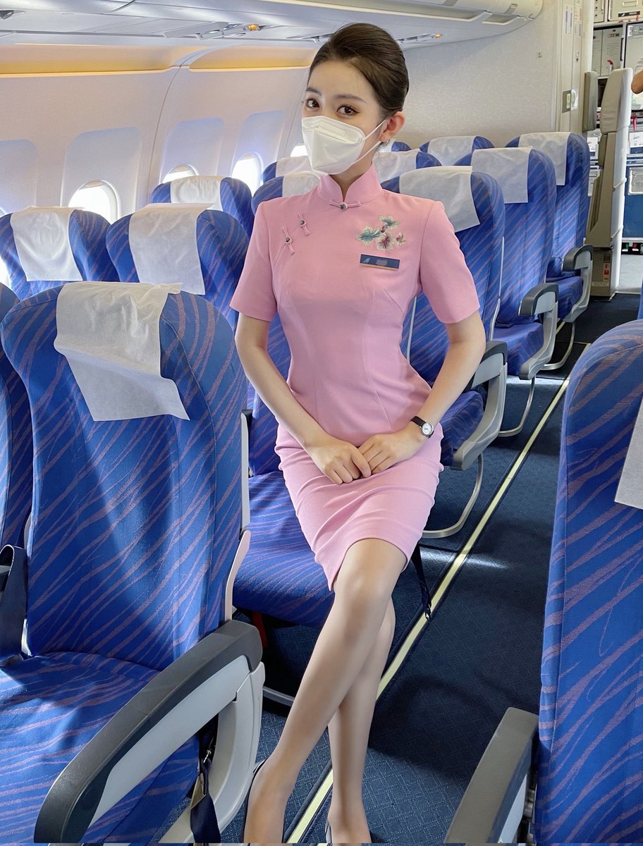 Luna空姐&校花 tweet media