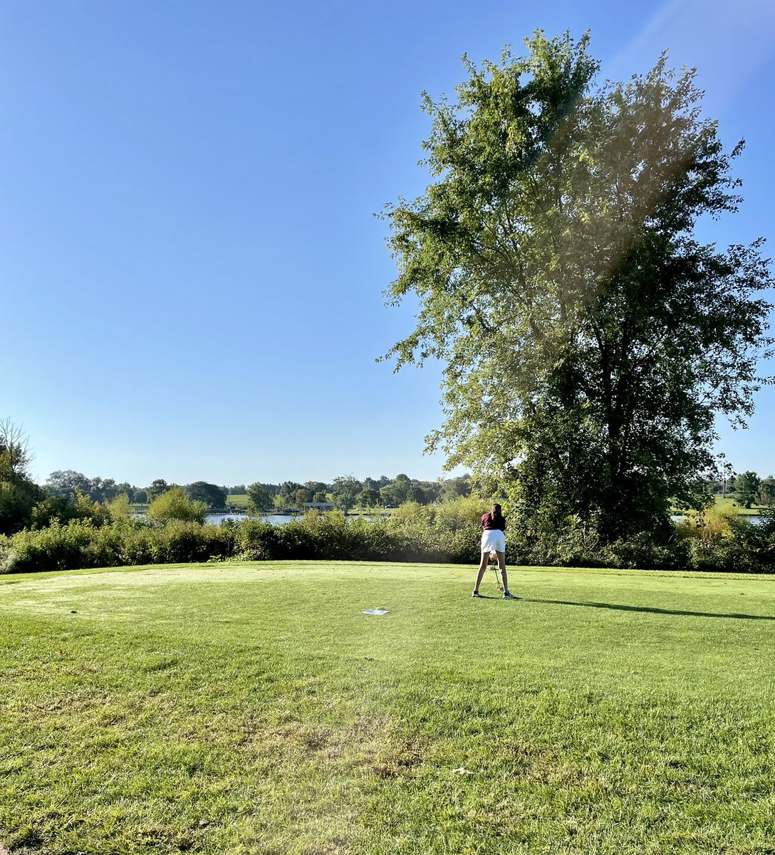 Model Lady Patriot Golf tweet media