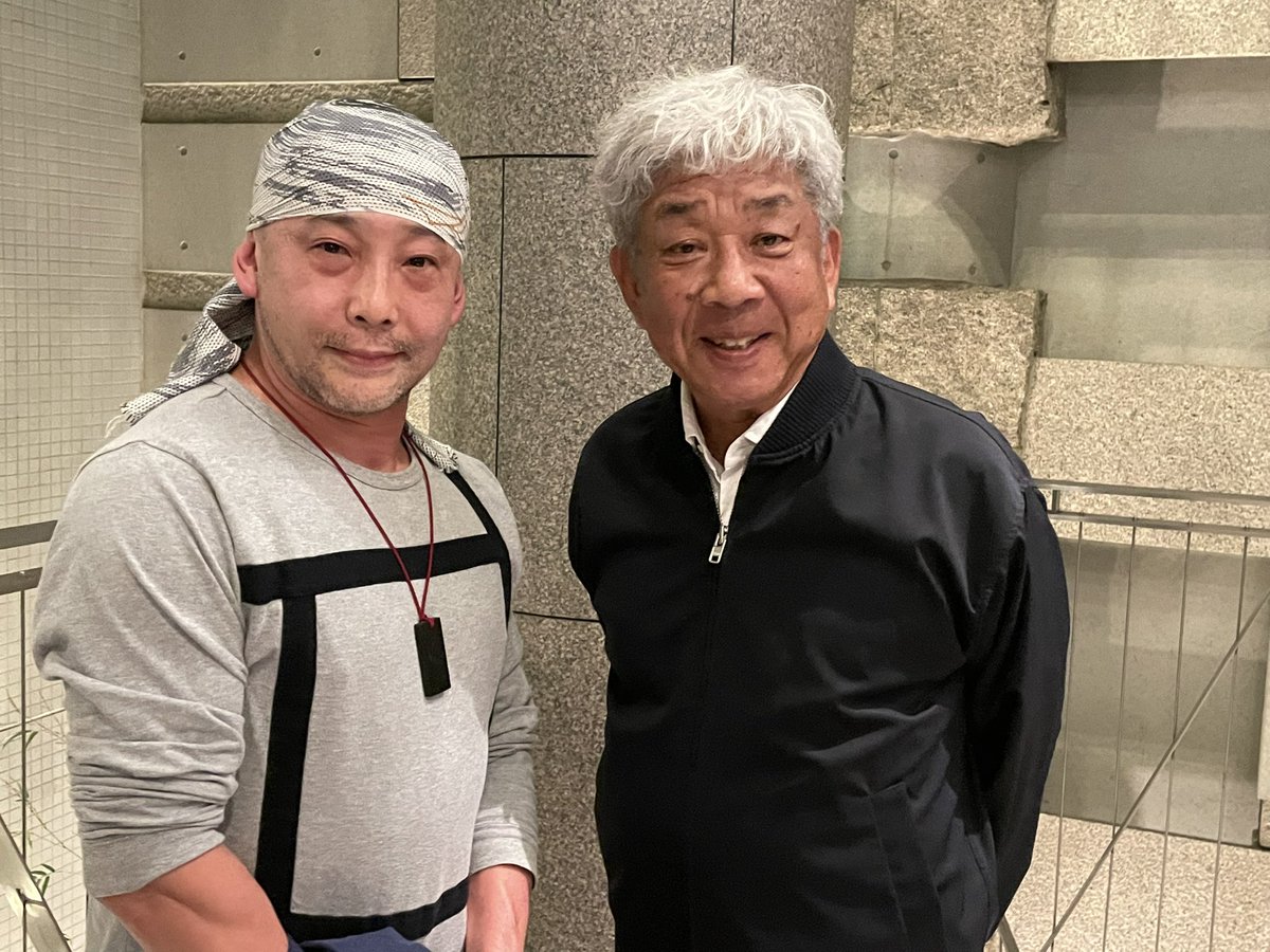 kamuitetsuro's tweet photo. 吉本興業の大﨑会長にお誘いいただき、たっぷりじっくりお話出来ました！
これからめちゃくちゃ楽しみ❗️
一歩ずつ、大義を胸に邁進します。

#日本発信
#吉本興業 
#剱伎衆かむゐ 
#codeofthesamurai https://t.co/gHHNO0nQLJ
