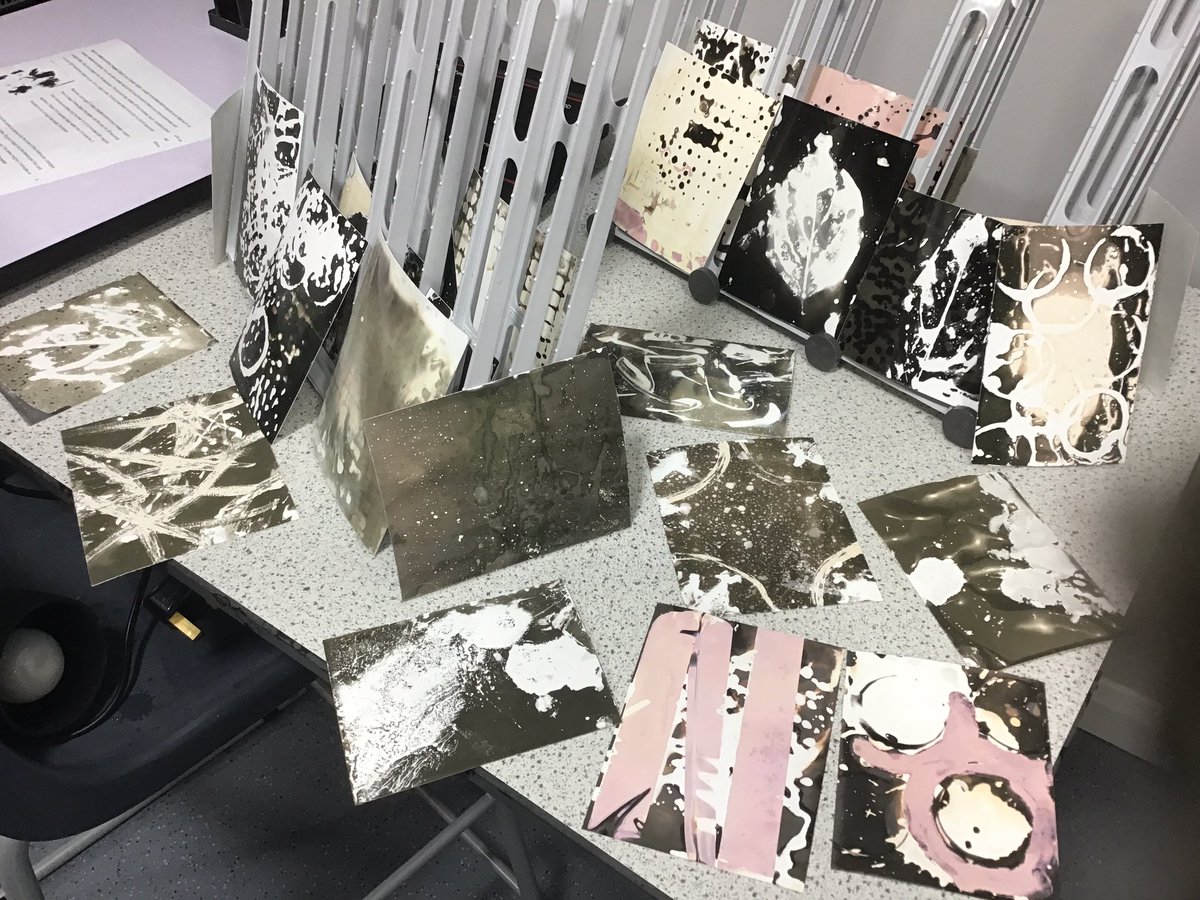 CHSArtDesign's tweet photo. Year 12 busy creating Chemigrams this afternoon in the darkroom, some awesome outcomes developing! (get it?!!) We even have some jazz playing along 🤘#looknormal https://t.co/eDWTVvmOlz