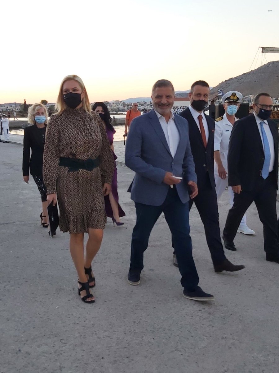 gpatoulis's tweet photo. Σαλαμίνια 2021: Στην τελετή αναπαράστασης της ναυμαχίας της Σαλαμίνας. Τιμάμε το λαμπρό παρελθόν του τόπου, με το βλέμμα στραμμένο στο μέλλον και στην ανάπτυξη των νησιών του Αργοσαρωνικού που αποτελούν το στολίδι της Αττικής μας. #Περιφέρεια_Αττικής https://t.co/hciWrootd8