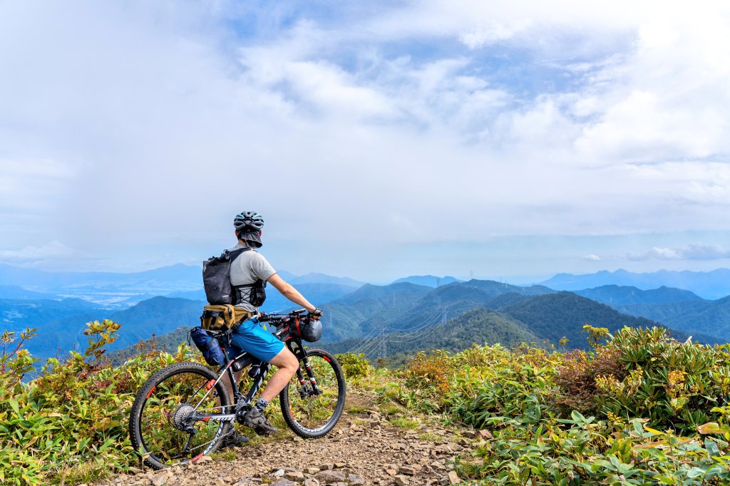ファナティック遠藤 群馬から新潟 長野にそれぞれ跨がる国道353号と405号の県境部不通区間を自転車と2泊3日で歩いてきました 途中にグラベルも挟み 全行程165 3kmのうち58kmを未舗装路で繋ぐ事が出来て大満足です T Co Amajteolb2 Twitter ファナティック遠藤 群馬から新潟 長野にそれぞれ跨がる国道353号と405号の県境部不通区間を自転車と2泊3日で歩いてきました 途中にグラベルも挟み 全行程165 3kmのうち58kmを未舗装路で繋ぐ事が出来て大満足です T Co Amajteolb2 Twitter