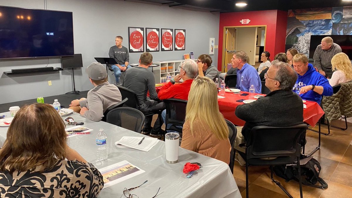 SWC_Ohio's tweet photo. During Vision Night (Saturday), our Connections Minister (Rocky LaPrade) shared a compelling vision with current small group leaders to invest their lives in developing future leaders at Southwest! It is not simply about growing in your faith, it is crucial to invest in others! https://t.co/BT1zIqUHx2