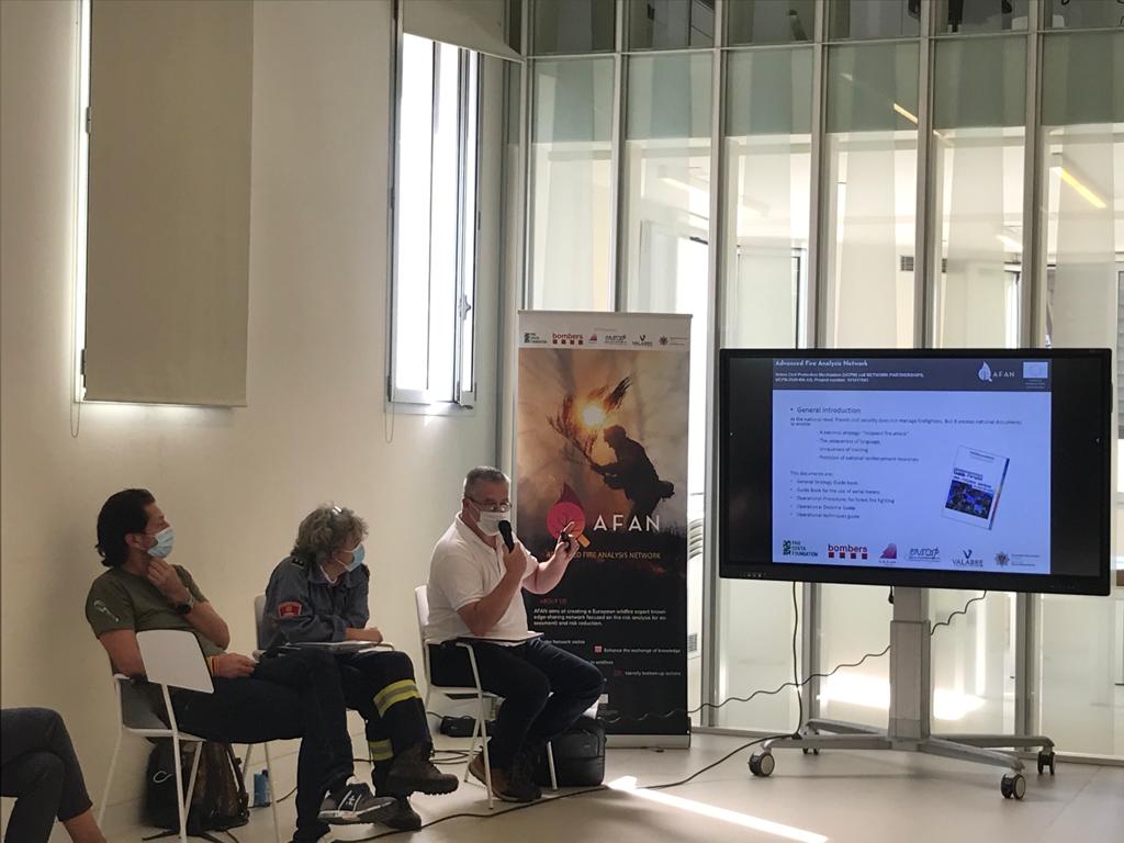 AfanUcpm's tweet photo. The presentations and discussions on Fire analysis Training, Skills and Competences are continuning this afternoon in the #AFANworkshops. 

Speakers from @EntenteValabre @SWFireandRescue @emergprogram @loforestalillo @bomberscat @DREAM_ITALIA_ are leading the debate 👏👏 https://t.co/pVKEif7zQu