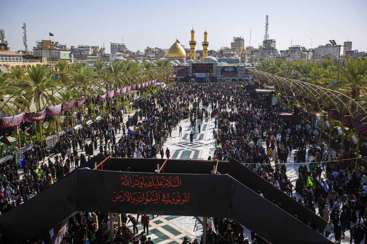 KarbalaTimes's tweet photo. Drop your name for Ziarat Imam Hussain (as) in your Nayabah. 

#Karbala #Arbaeen 
#Arbaeen_e_Hussaini 
#اربعین https://t.co/sAe1JOQZOk