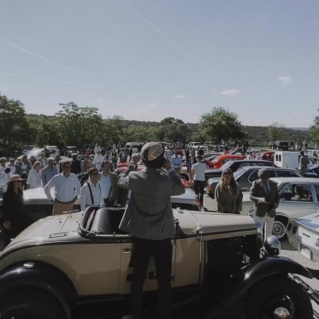 Movember's tweet photo. #ICYMI: Sunday, Sept 26 was the inaugural @Official_DGD, uniting classic cars and elegant style, all in support of #menshealth and #Movember. 🚗💨 

Learn more: https://t.co/ywd8qqAld2 

#DistinguishedGentlemansDrive #GentlemansDrive #vintagecars #mentalhealth https://t.co/QbiFyGCO9X