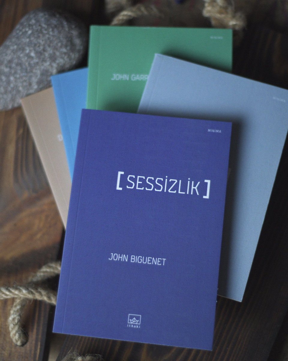 Günümüzde sessizlik en gözde tüketim maddelerininkine rakip fiyatlarla alınıp satılan ticari bir meta haline geldi. Jane AustenMansfield Park'ta, ‘Sessizliğin lüksünü tadalım' diye yazar. Maalesef bu lüksün fiyatı her geçen gün tüketicilerin çoğunun gücünü aşacak şekilde artıyor.
