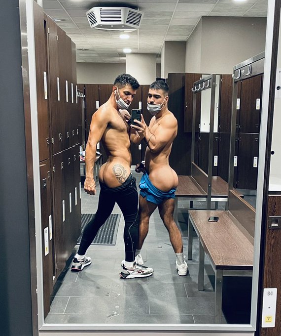 Acabamos el entreno 
@ValentinoSistor https://t.co/26psiJgMJ4