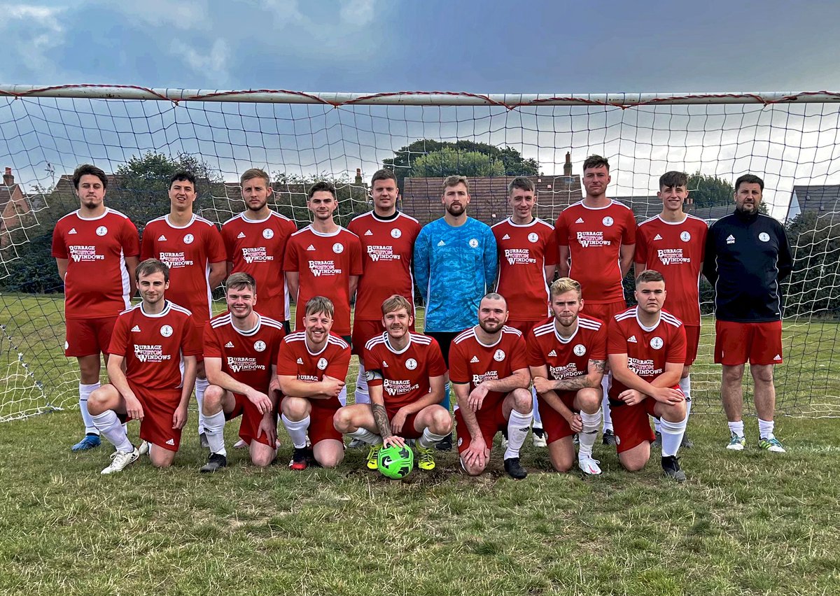 FCBurbageMens's tweet photo. Away Kit 🛑
Sponsored by @BurbageCW 

#UTA ⚽️⚓️💚 https://t.co/xRyPzIFWap