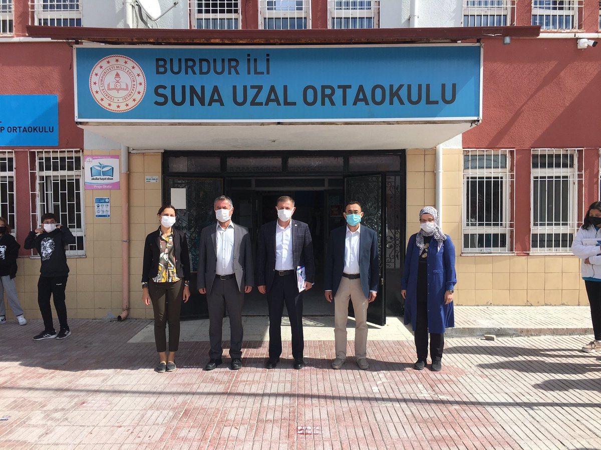 murat15burdur's tweet photo. Şube Yönetim Kurulu üyemiz Fatih Yulduz ve Kadın Komisyonu Başkanımız Ayşe Sevinç ile birlikte Suna Uzal Ortaokulumuzda  eğitim çalışanlarımızla bir araya geldik. Eğitim üzerine değerli görüş ve katkıları için teşekkür ediyoruz. https://t.co/RfjVN4Q9Ro