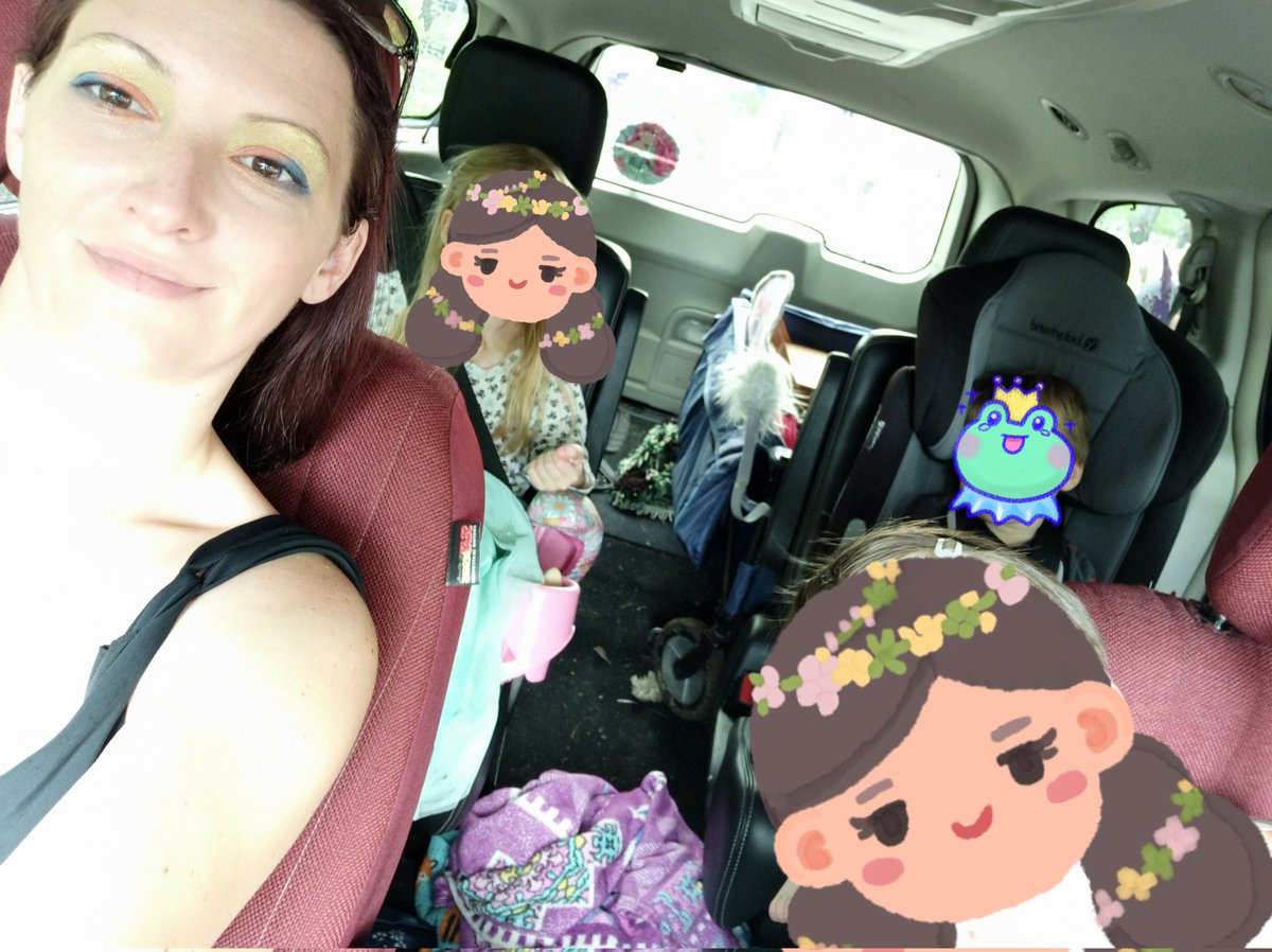 _mermada's tweet photo. I was needed at faire in moth form yesterday. I brought 3 of my mini me's to enjoy the festival. They had a blast & the two little ones passed out within 5 minutes of this picture. π₯°π§π
#cecropiamoth #myminimes #momlife #festivallife https://t.co/ywzOxnIHEb