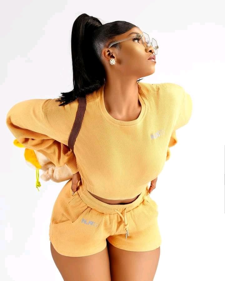 Sthembi44428895's tweet photo. Wow🔥🔥🔥🔥🙏 congratulations Queen 👑
CONGRATULATIONS TACHA 
            #NLNT89Vol3Party
                 #SymplyTacha
        Symply Tacha https://t.co/IyR5B01Pl8