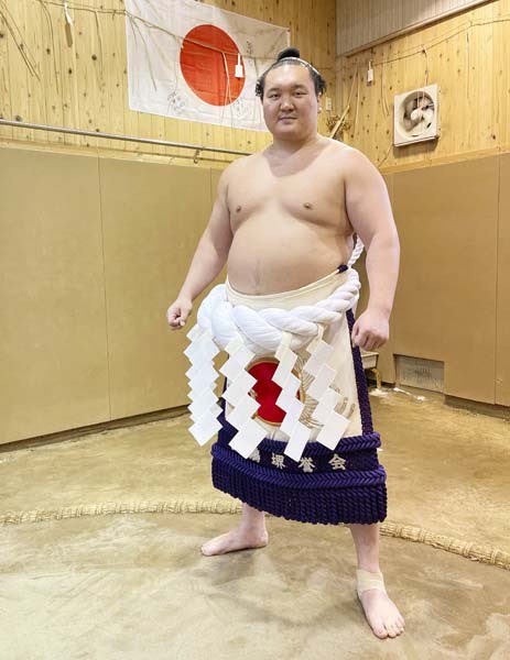 公式 小松凌介 Ryusuke Komatsu のっちん 白鵬翔 第69代横綱 横綱最高連勝記録 63連勝 歴代1位 全6場所全勝制覇達成 史上唯一 幕内1000勝達成 史上唯一 幕内最高優勝 45回 歴代1位 などまだ数ある記録を残している 間違えなく歴代最強の力士