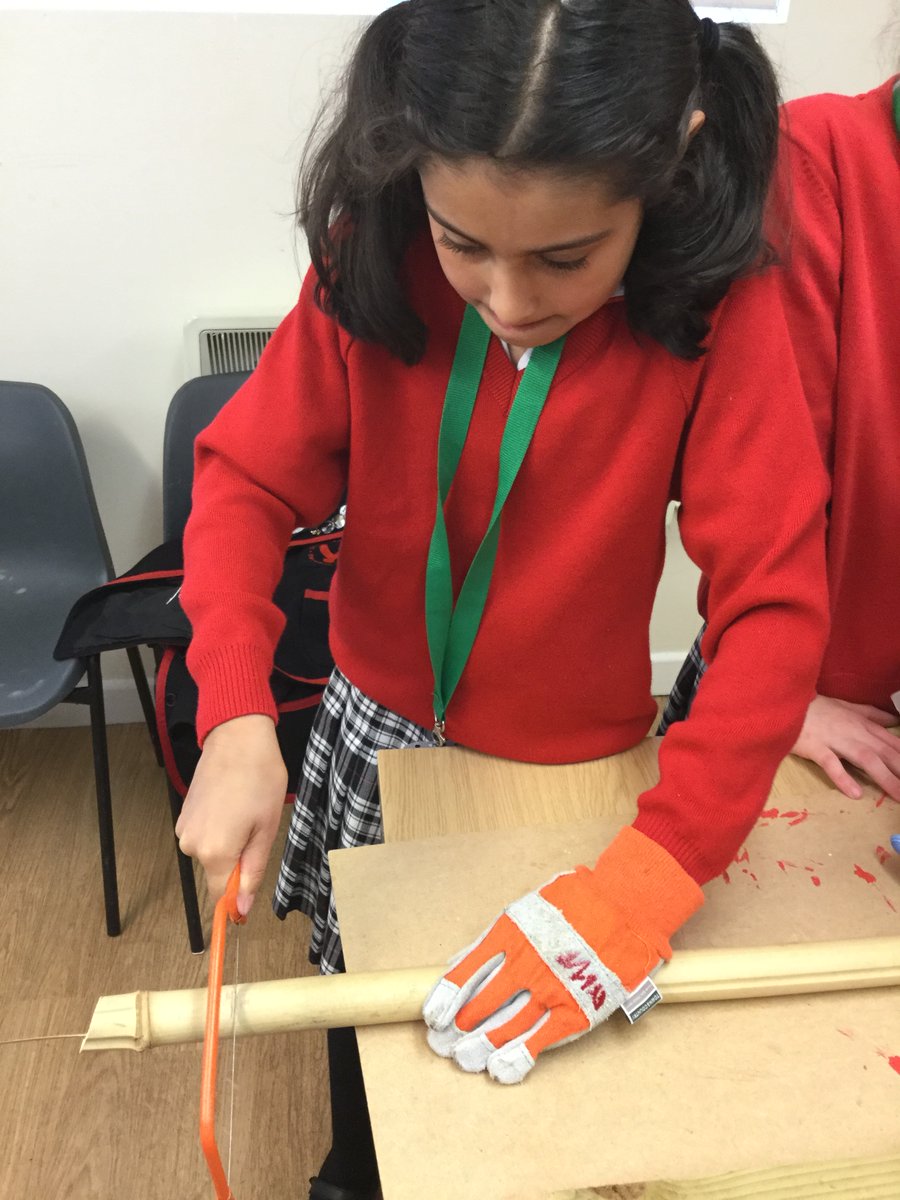 PipersPrep's tweet image. #PipersYear5 have started to build hexagonal bug hotels! #PipersForest