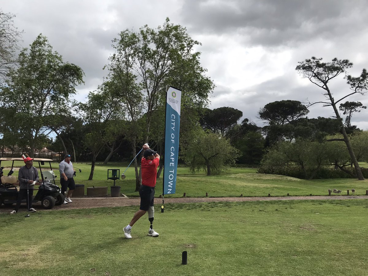 sadga101's tweet photo. The final group is making the turn in the Cape Town Disabled Open hosted by the @CityofCT. Leg-amputee Trevor Reich is the best of the lot after an opening nine of 39.
#sadga #canonopenseries #ctdisabledopen https://t.co/ze6HWK1GFh