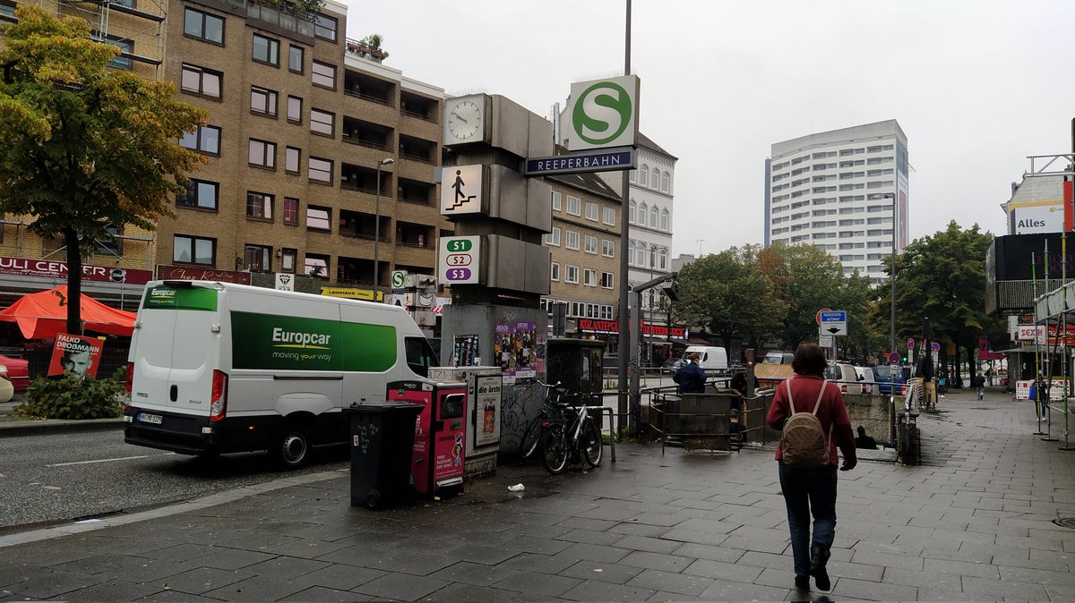 It was raining during the whole night.
Not now, but... You know! Hamburg being Hamburg ☁️