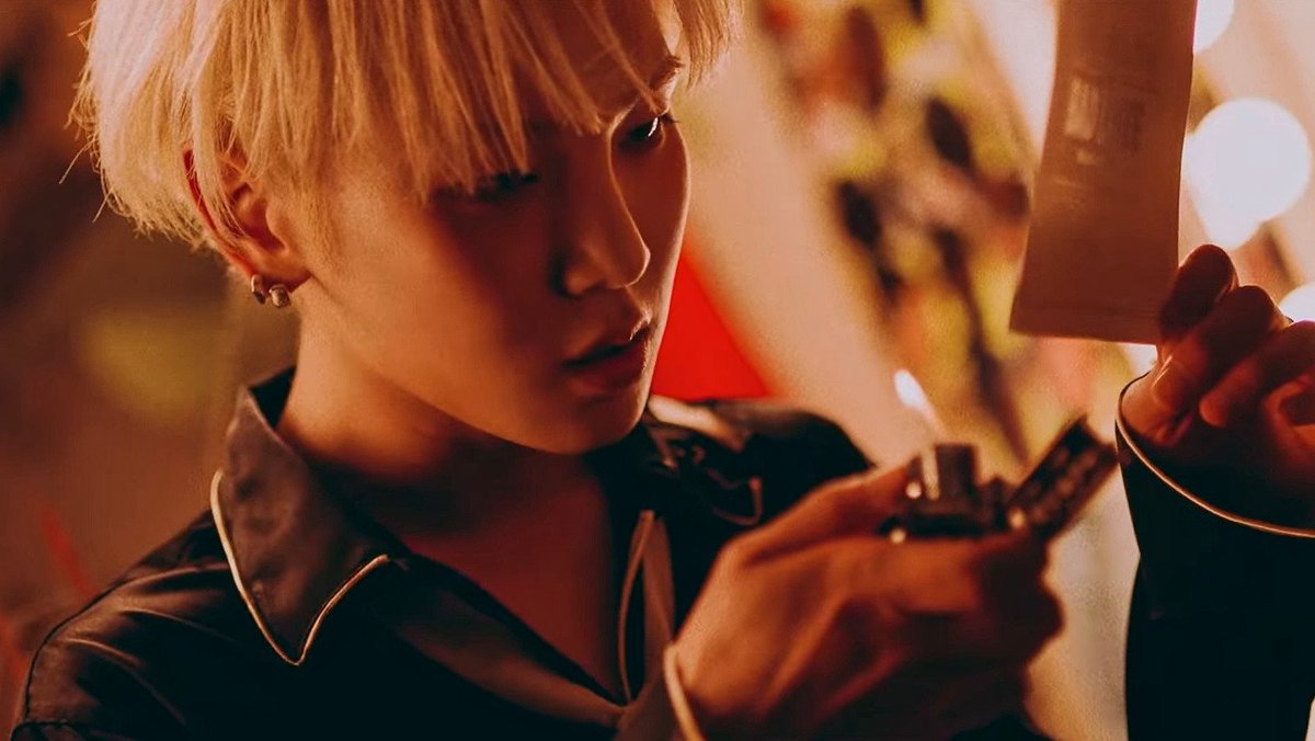 shineebananas's tweet photo. I'M OBSESSED 

#기범이는배드럽_우리는트루럽
 #BADLOVE_KEYLOVE https://t.co/MKdjozjPBV