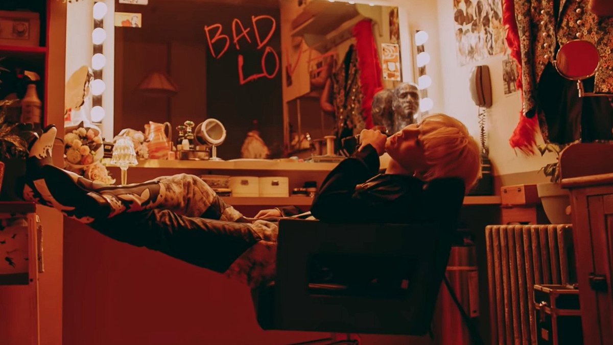 shineebananas's tweet photo. I'M OBSESSED 

#기범이는배드럽_우리는트루럽
 #BADLOVE_KEYLOVE https://t.co/MKdjozjPBV