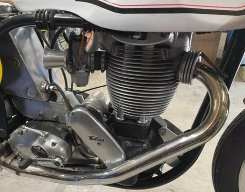 SbSteveb160's tweet image. I’ve got this Manx framed Norton es2 racer that I’ve used at a couple of tracks this year. It came from A guy in Denmark called Vanni Jenson. Has anyone ever heard of him or the bike which raced successfully there? Cheers