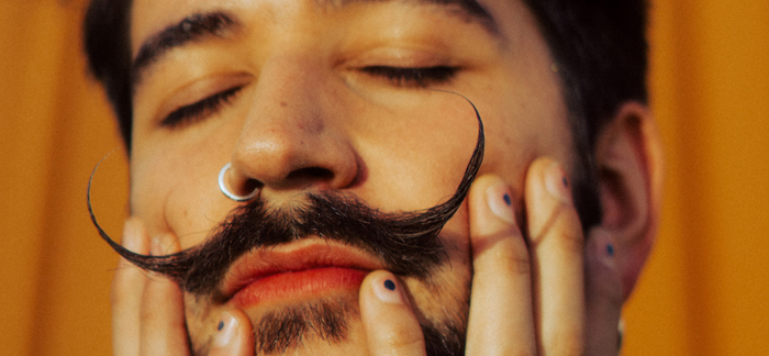 TMBinfo's tweet photo. 🎤Yo no tengo pa' darte ni un peso
Pero sí puedo darte mis besos...🎶

🗓️Avui, @CamiloMusica porta la seva música al @PalauSantJordi.

🚌 Servei especial de #busbcn a la sortida.

👉Consulta com arribar-hi en transport públic: https://t.co/XDO25yD3CC https://t.co/HR9HBUi3zN
