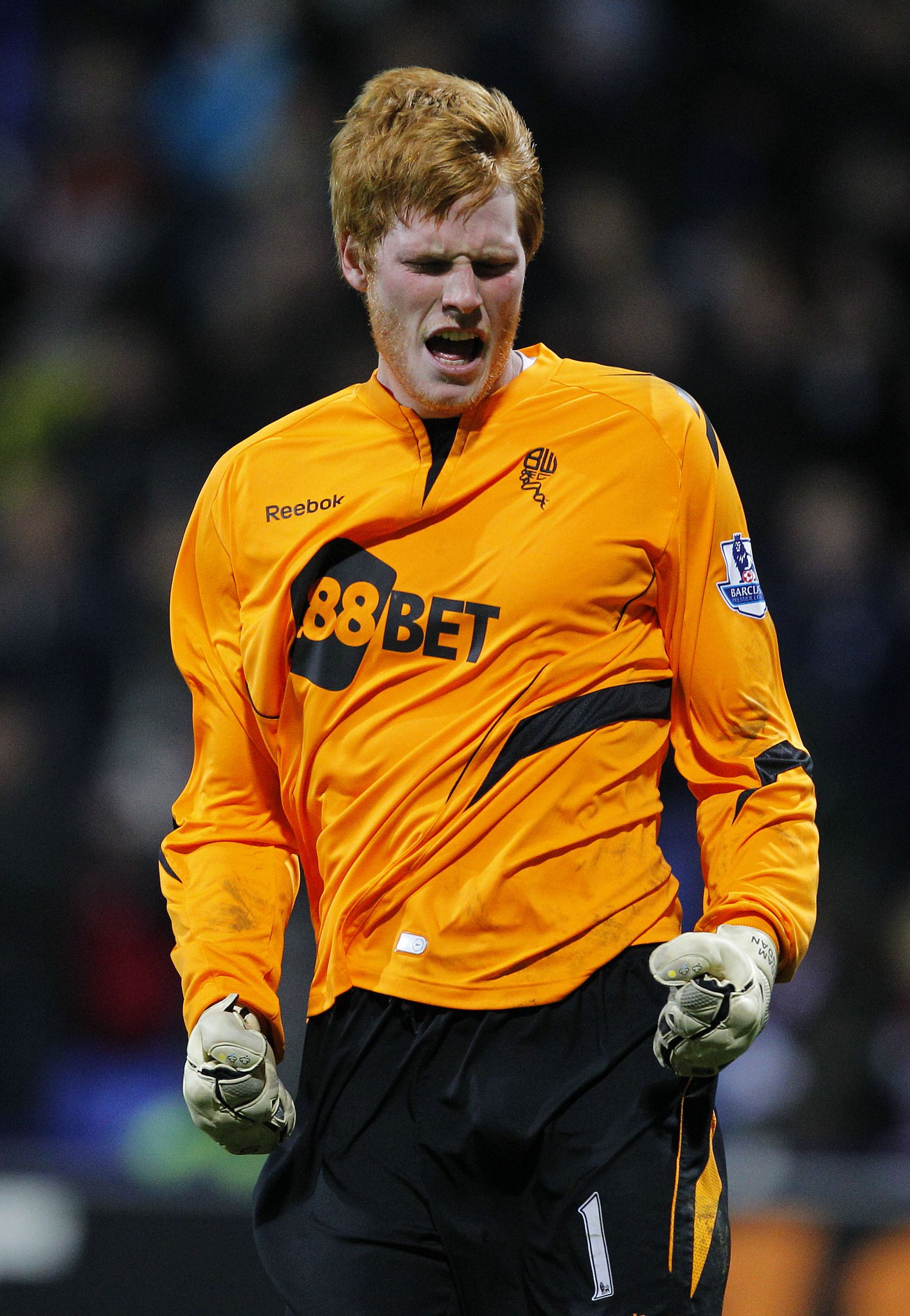  Happy 34th Birthday to former Wanderers goalkeeper, Ádám Bogdán.    