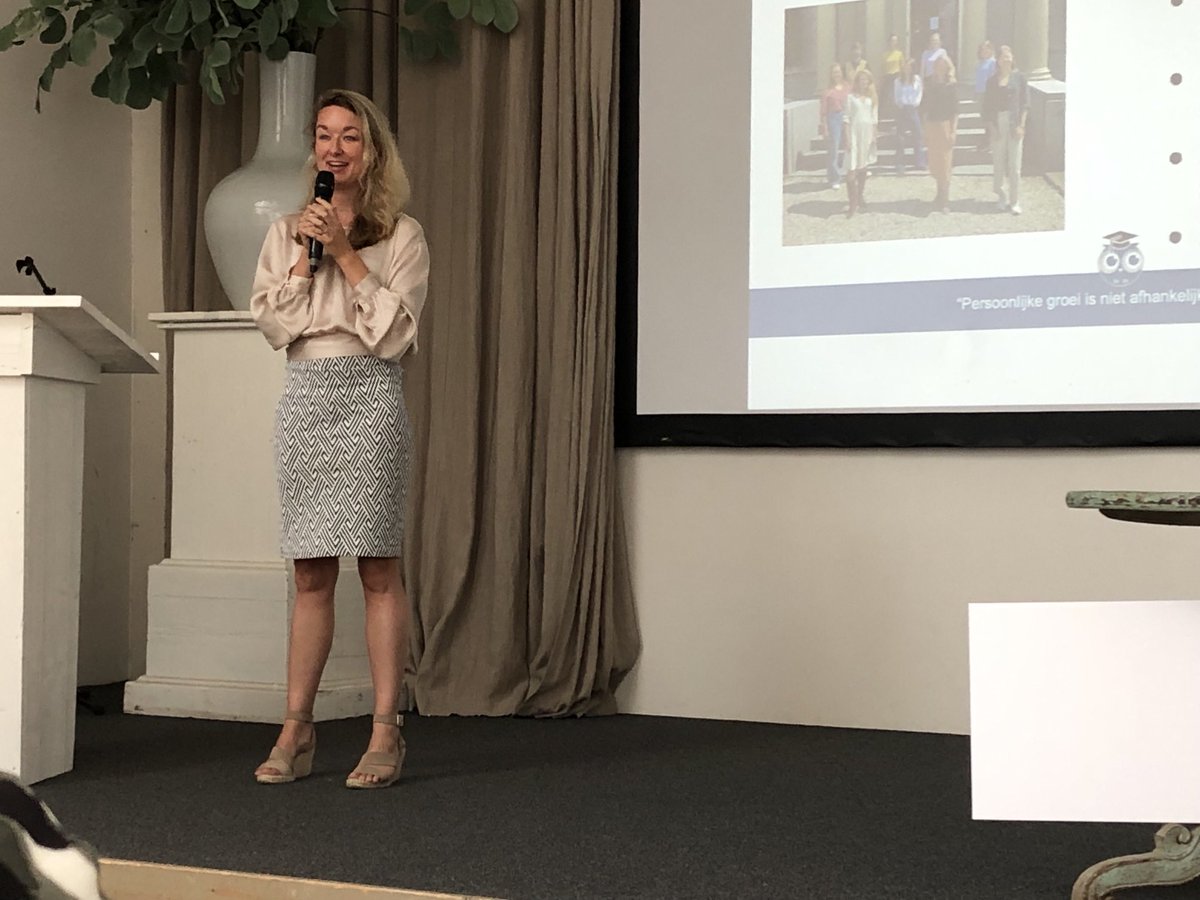 Mieke Hollander tweet media