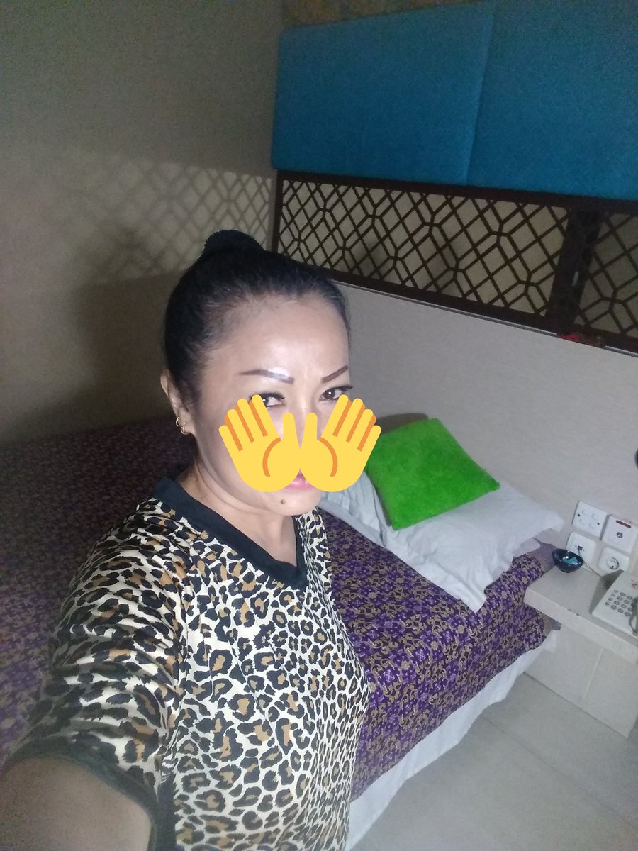 BundaSuro's tweet photo. Hai say yg mau mampir pijit" capek .pijit sensasi ditunggu yg mau merapat
#pijitvitalitasrot
#pijatcapekapek
#pijatincldroom
#pijatcodcrotcrot
#pijitvitalitascrot
#pijitsepesialcrot https://t.co/H43NLuFgtr