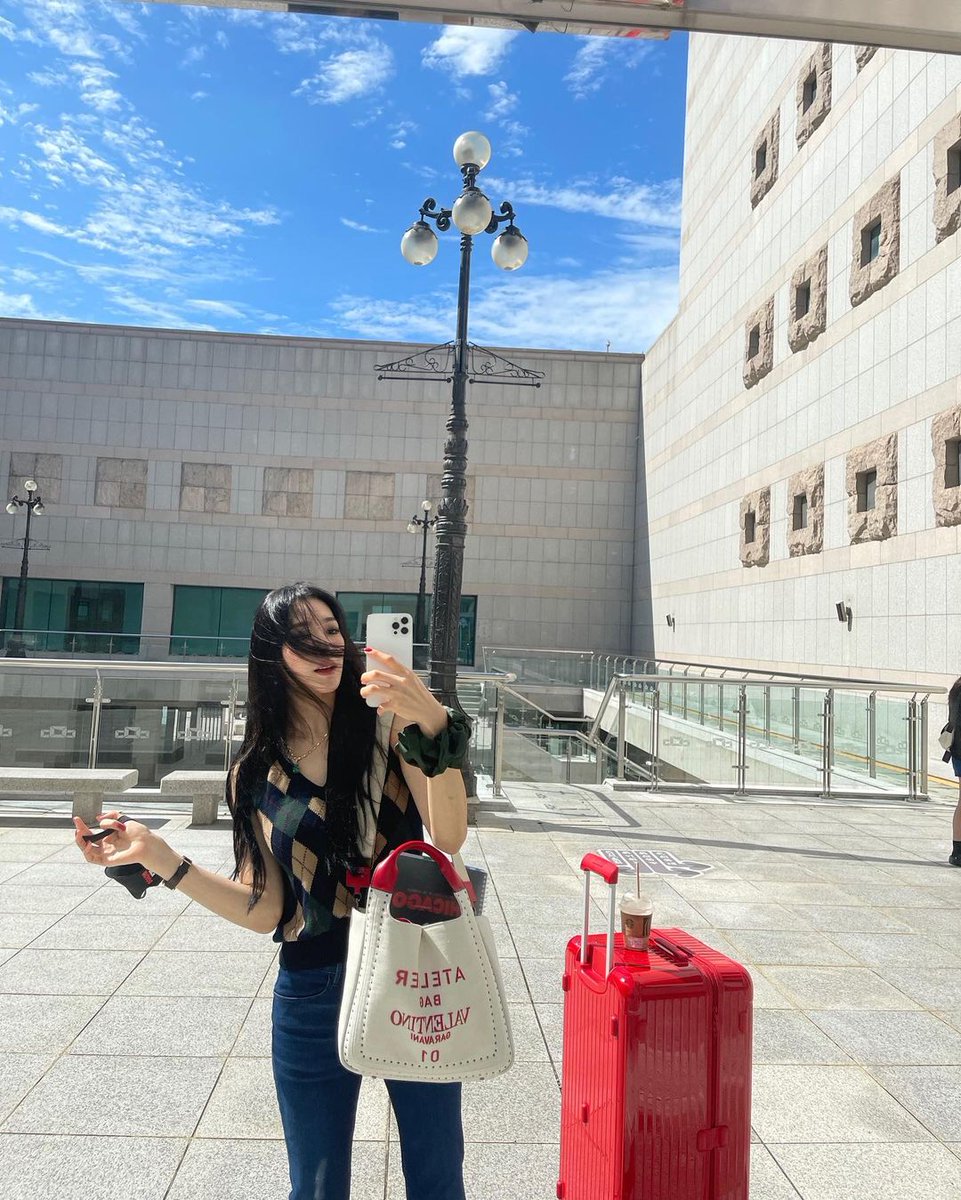 msserratiff's tweet photo. 공연���기 전 https://t.co/hzcburPRbB