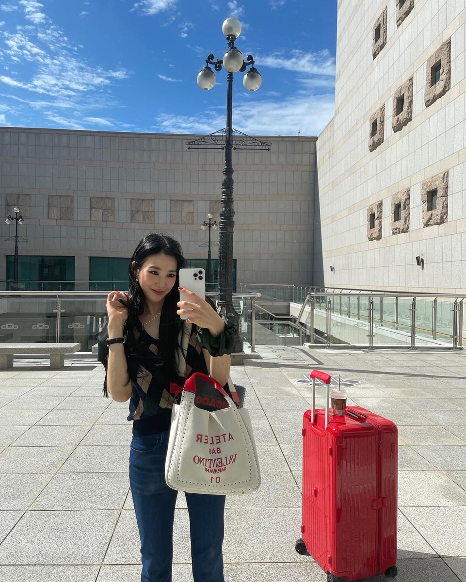 msserratiff's tweet photo. 공연���기 전 https://t.co/hzcburPRbB