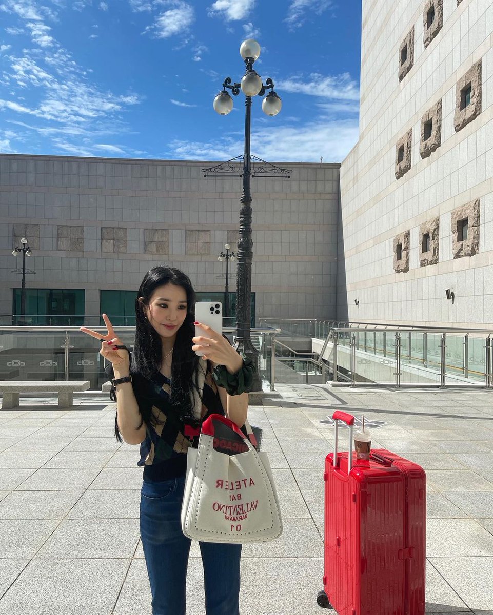 msserratiff's tweet photo. 공연���기 전 https://t.co/hzcburPRbB