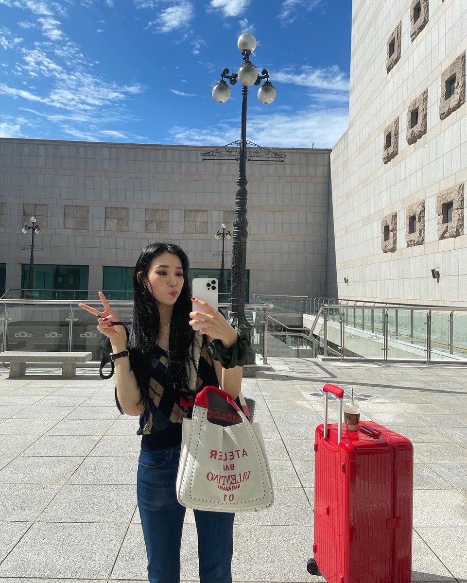 msserratiff's tweet photo. 공연���기 전 https://t.co/hzcburPRbB
