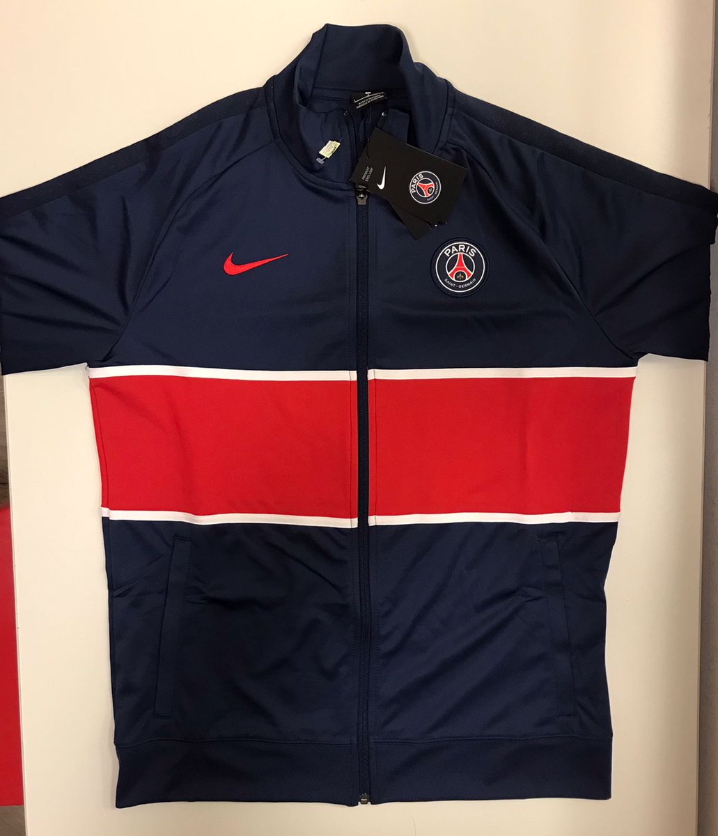 nachobulian's tweet photo. HOY EN #ElClubDelMoro @la100fm TE PODÉS GANAR ESTA CAMPERA DEL PSG!! 💣💣💣💣💣
▪︎Gentileza de @sevensportok
▪︎Participás hasta las 10hs con el hashtag #ElClubDelMoro 
• dale RT 
• atentos a las redes de 
@SANTIAGODELMORO
• Fiscaliza @pablobenvenutti https://t.co/6VUtAAqVr7