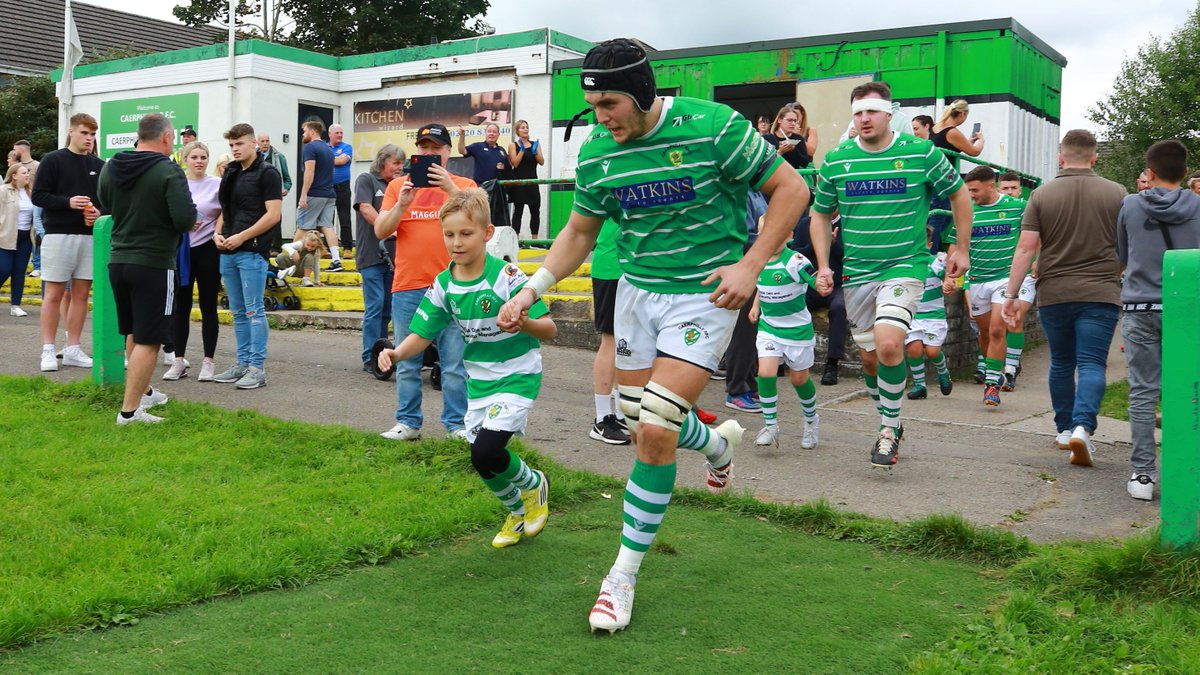 ItsAllRugby_com's tweet photo. WelshRugbyUnion: Friendly rivals | @caerphillyrugby may have taken the points against @saintsrugby_ in Saturday's WRU Plate fixture but the pleasure was palpable on and off the pitch #PathwayToParticipation
Pawb yn falch i fod yn ôl gyda'n gilydd 🏉🙌 https://t.co/wyEWolbtX7