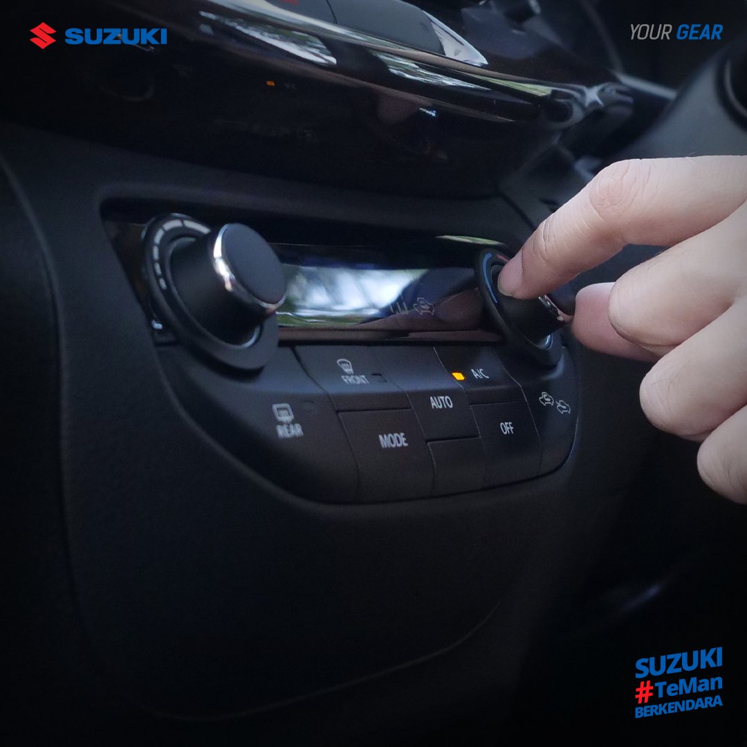 SuzukiIndonesia's tweet photo. Sering kepanasan akibat macet-macetan di jalanan? Tenang aja Suzuki Family, #AllNewErtiga punya fitur A/C Auto Climate yang bisa menyesuaikan dengan cuaca yang sedang kalian hadapi. Keren bukan?
#Suzuki #SuzukiIndonesia #YourGear #SuzukiTeManBerkendara https://t.co/nG1COfqRz0